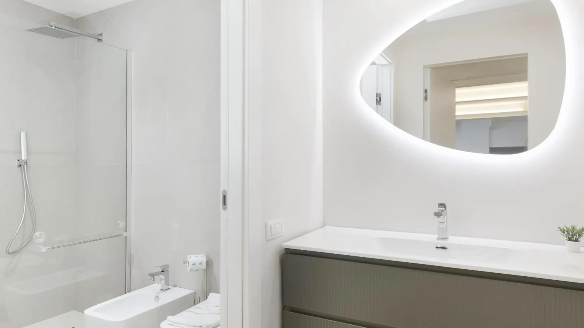 דירות מילאנו Luxury Loft Garibaldi Moscova